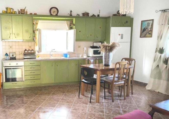 Elena'S Farm House Near Airport And Artemida Beach מראה חיצוני תמונה